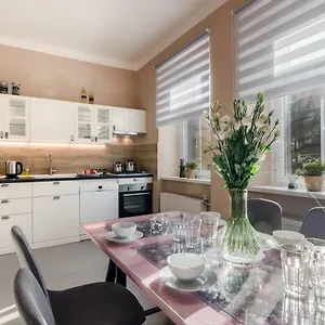 Апартаменты With Sunny Garden By Michal&friends, Прага