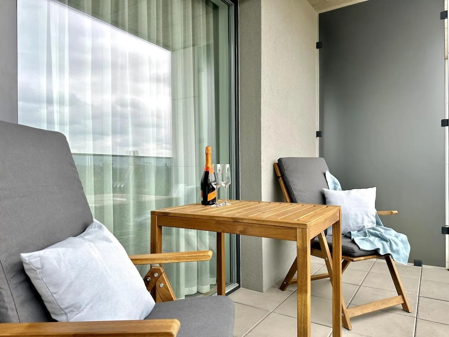 Real Living By Refa Balcony Retreat 75 Apartment Prague Czech Republic